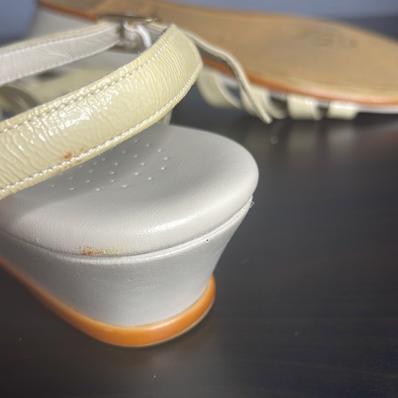 SAS Bone Strippy Quarter Strap Wedge Sandal size 9.5M - Picture 9 of 9